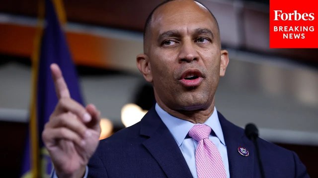 'Keep Your Hands Off Social Security And Medicare': Hakeem Jeffries Torches GOP Over Benefit Cuts