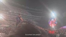 La broma de Coldplay a una pareja tras lo ocurrido en la kisscam viral: un estadio entero riéndose