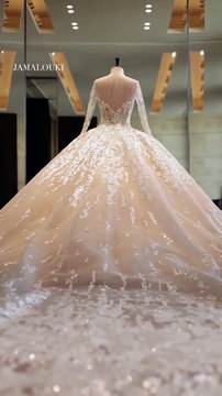 Five sketches, three prototypes, and 780 hours later... we take you behind the scenes of Zein’s