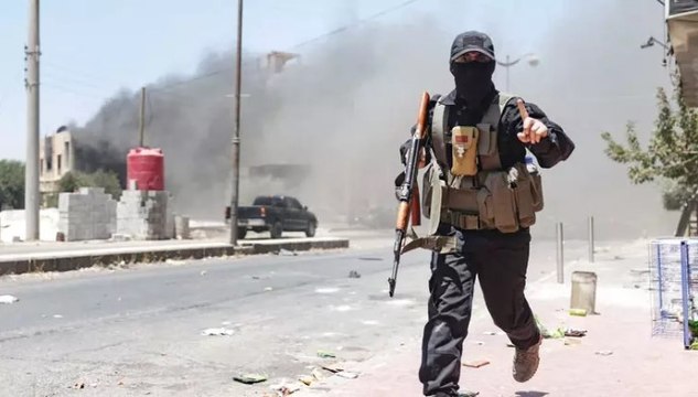 Süveyda’da sükunet sağlanırken polis gücü kent merkezi çevresinde konuşlanıyor