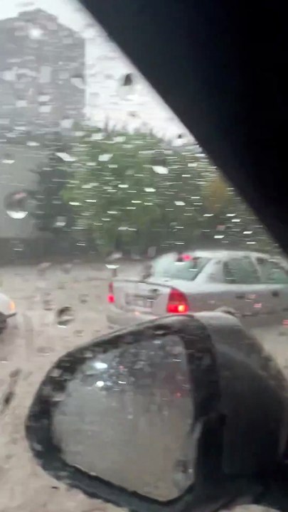 Ankara sele teslim oldu! Araçlar yolda kaldı
