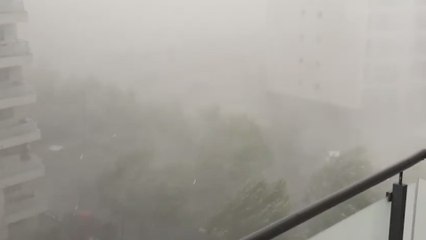 Una fuerte tormenta azota Bucarest