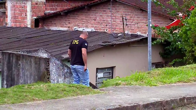 crime chocante no bairro Céu Azul: jovem de 28 anos é assassinado a tiros em residência, em Camaragibe