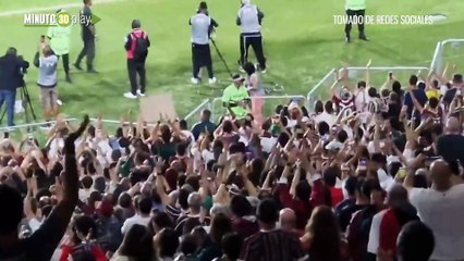 ¡Espectacular despedida!  El Maracaná de pie para despedir a Jhon Arias