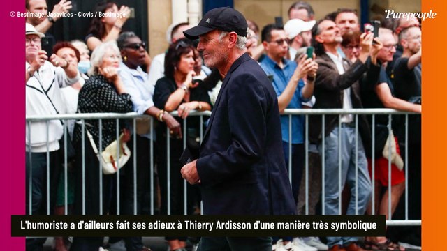 Avant de quitter l'église Saint-Roch, Thierry Ardisson a eu droit à une dernière blague de Laurent Baffie