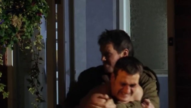 Corrie Charlie Stubbs Beats Peter Barlow up 8th January 2007 Ep 2