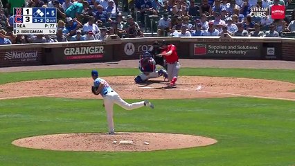 Pete-Crown Armstrong con la jugada defensiva