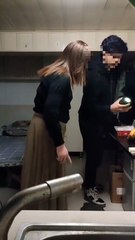 Homem preso na China após se passar por mulher e filmar encontros sexuais