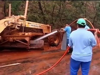 RIC NOTÍCIAS PR - Chuva causa prejuízos no estado e Londrina decreta emergência - 20-06-2012