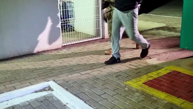 PRF detém motorista e apreende mais de 200 kg de maconha na BR-467 em Cascavel