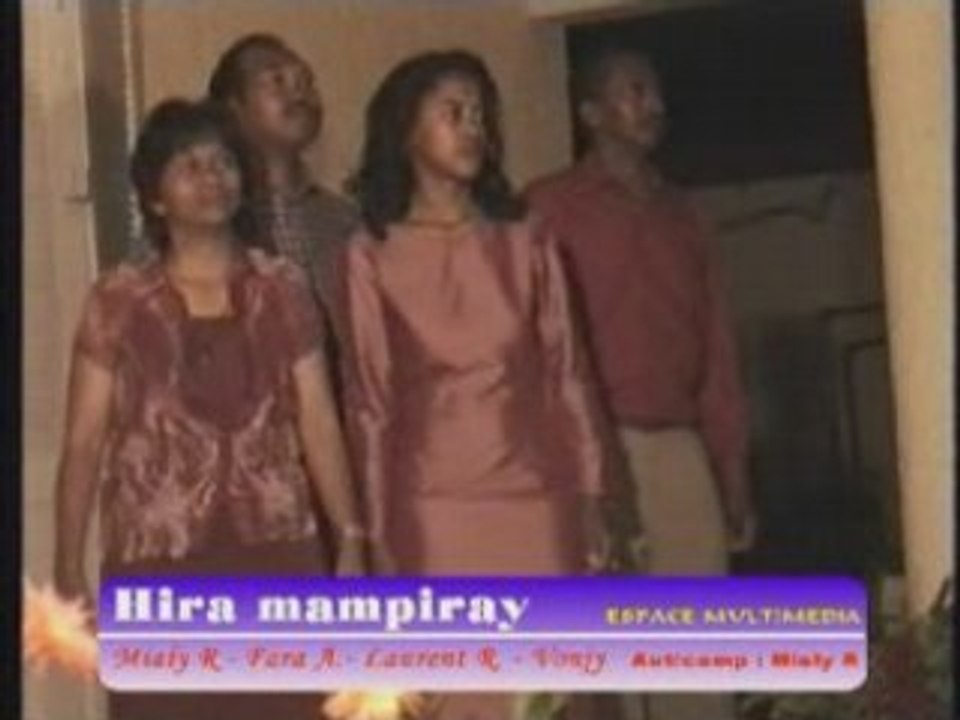 Hira Mampiray - Mialy R, Fara A, Vonjy, Laurent R.