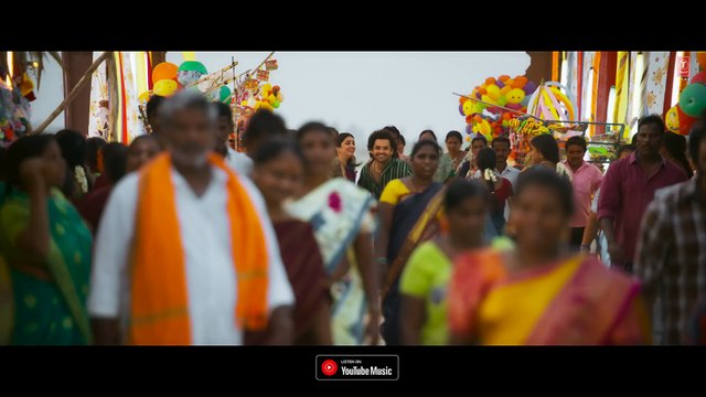 nuvvunte chaley, andhra king taluka, ram pothineni, bhagyashri borse, mahesh babu
