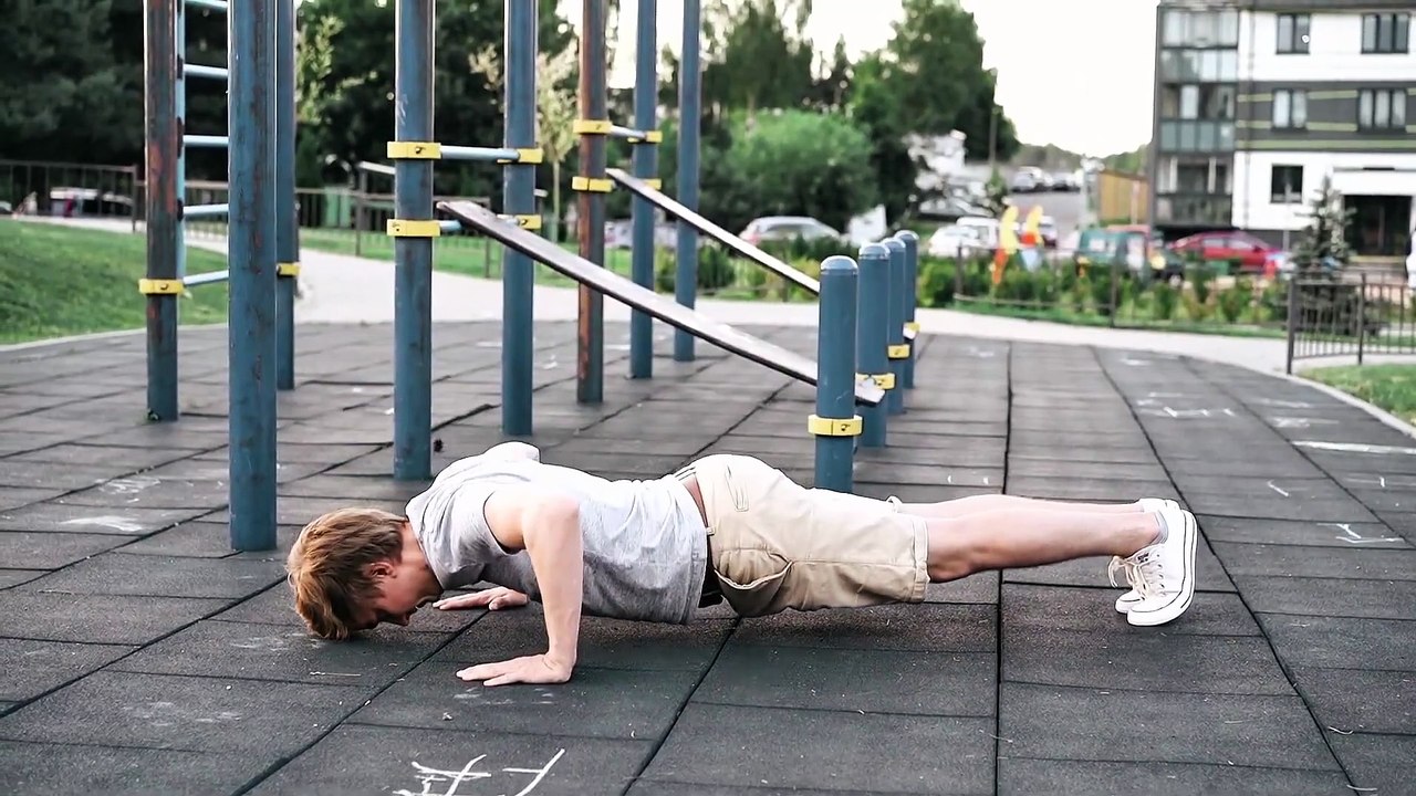 6 Exercises Without Equipment To Build Muscle in 30 days