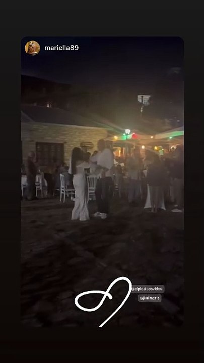 Καλημέρης – Ιακωβίδου: Χοροί, φίλοι και γλέντι πριν τον γάμο στο γραφικό Νυμφαίο