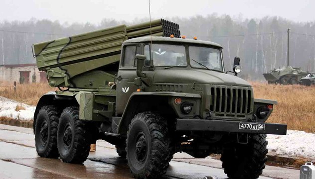Russia uses “Grad” rocket system to destroy enemy position near Krasnoarmeisk