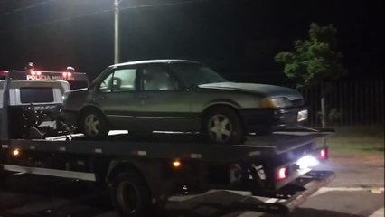Veículo furtado é recuperado pela Polícia Militar em Loteamento Barcelona