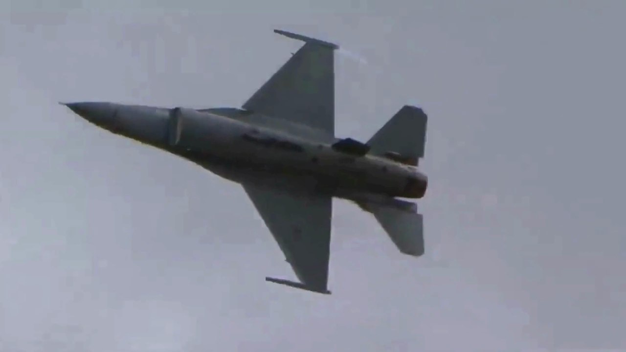 Taiwan and Philippines to acquire F16 Block 70  I  Vipers vs Dragon I