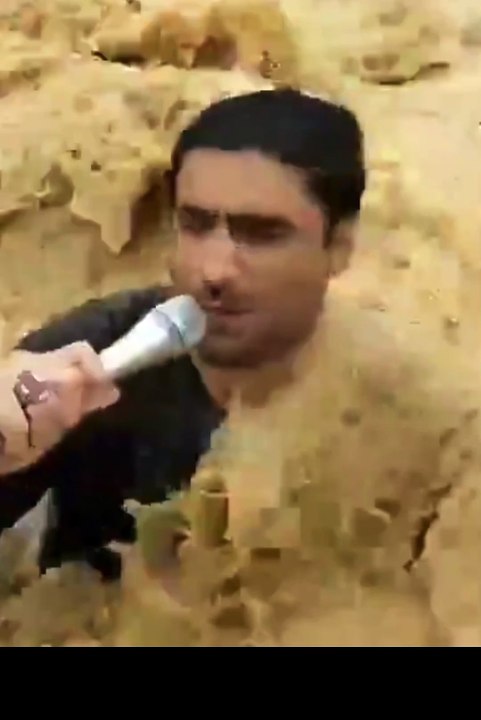 Pakistanlı muhabirin selden canlı yayın yapması