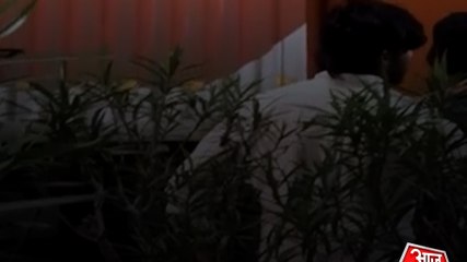 नोएडा में हाईटेंशन लाइन से टच होते ही युवक की मौत