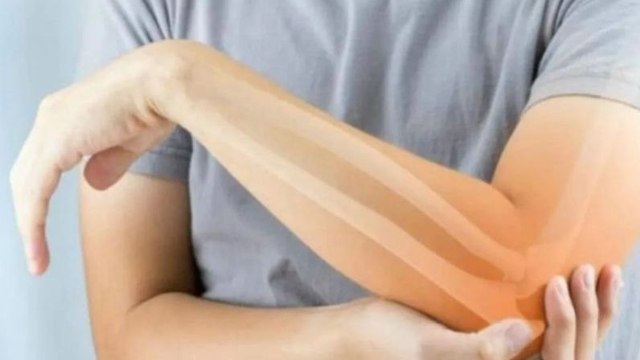 Bone Cancer vs Joint Pain: हड्डी का दर्द कही बोन कैंसर तो नहीं, Causes & Symptoms...