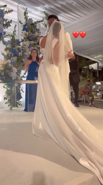 El beso de Militao y su novia en la boda