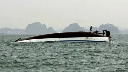 Más de una treintena de muertos tras volcar una embarcación turística en Vietnam