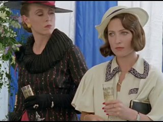 Agatha Christie's Poirot 32 - 2  Death in the Clouds, 名探偵ポワロ　第32話　雲をつかむ死  日本語字幕 アガサ・クリスティ 英語学習にも