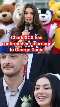 💍✨ It’s official! Charli XCX just turned speculation into celebration — she’s MARRIED to George Daniel of @the1975! 🥂🎶 A candid video may have spilled the beans… but now it’s pure pop-rock romance confirmed! 🔥💘