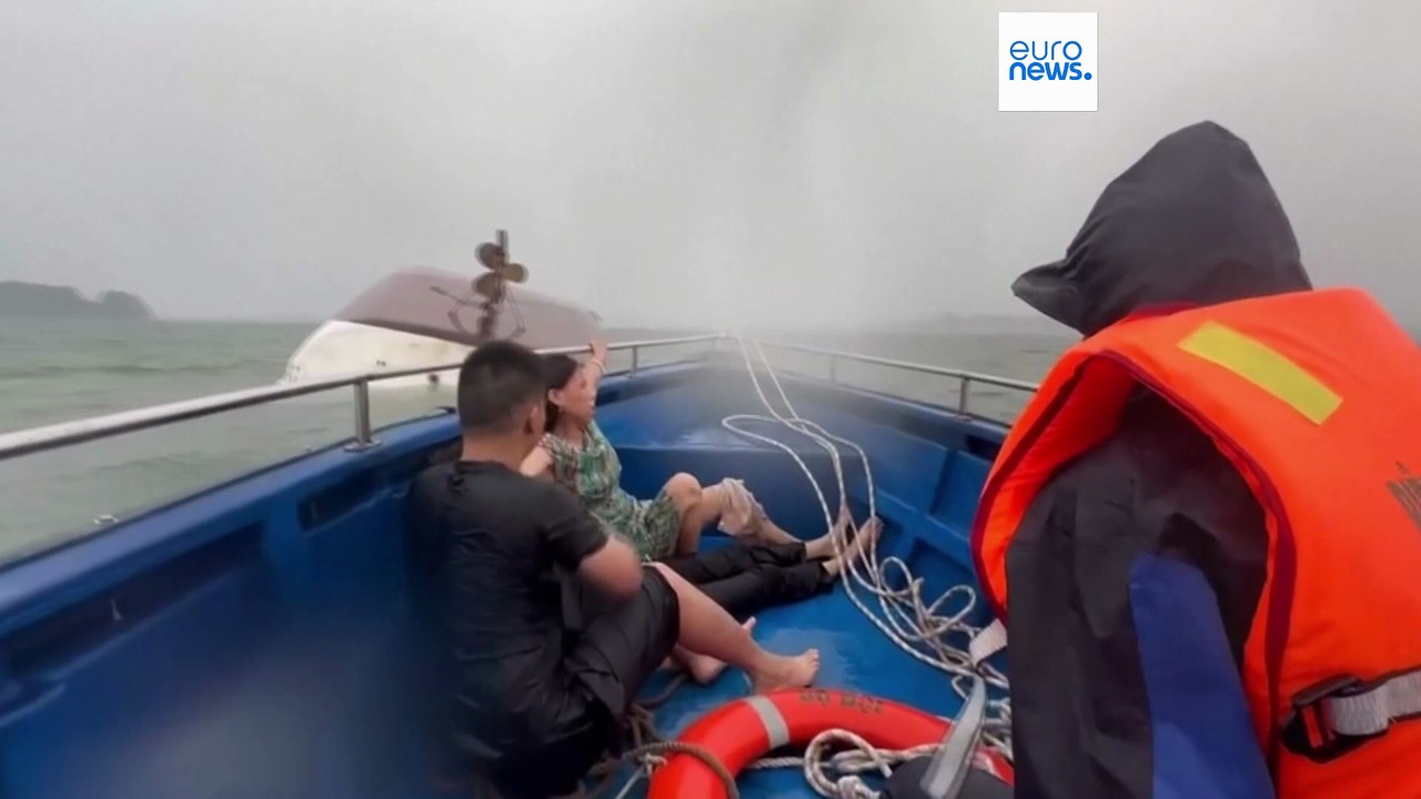 Ναυάγιο με τουρίστες στο Βιετνάμ με δεκάδες νεκ...
