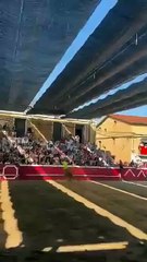 VIDEO: Un toro salta al público durante fiesta patronal en España y deja dos heridos graves