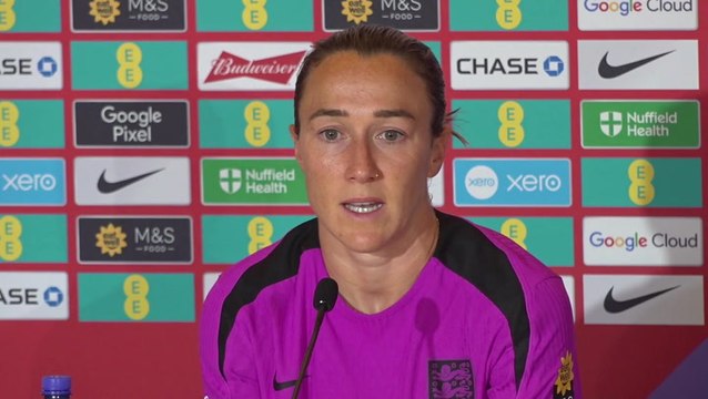 Lucy Bronze offers full support to Jess Carter after racist abuse: ‘The abuse is not okay. Racism is not okay’