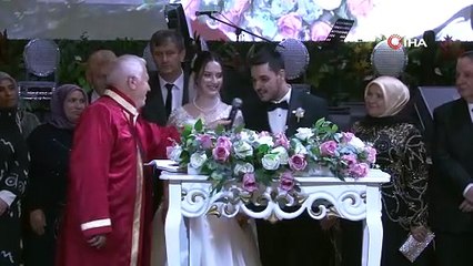 Bursa’da siyaset ve iş dünyasını buluşturan düğün