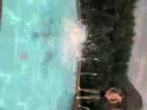 a la piscine chez david