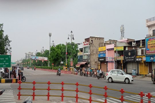 Rajasthan Weather : गुलाबी नगर जयपुर में आज सवेरे बादल छाए, मौसम हुआ सुहाना