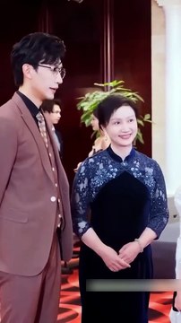 財閥の令嬢が身分を隠してウェイトレスとしてお見合いに...まさか出会った相手が“彼女を心から溺愛する大富豪のCEO”だった #中国ドラマ #短編ドラマ #ショートドラマ #日本映画 #日本のドラマ