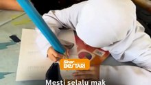 Aksi murid guna pensel 'gergasi' curi tumpuan!