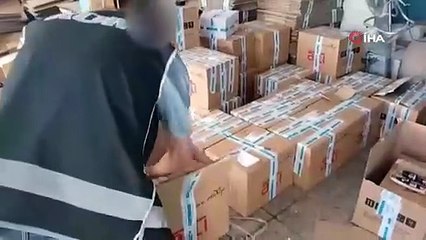 İzmir’de sahte alkol depolarına baskın: 5 ton ele geçirildi