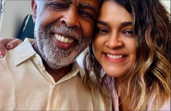 Em meio à comoção, Gilberto Gil acompanha repatriação do corpo de Preta Gil após morte nos EUA