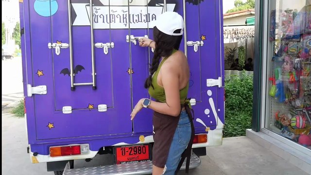 Hardworking Thai Lady Make Soymilk &Donut Selling on Food Truck -Thai Street Food