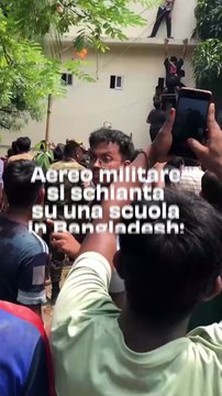 Aereo militare si schianta su una scuola in Bangladesh: strage di studenti a Dacca