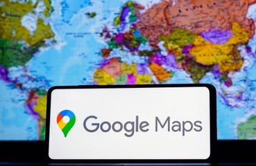Google Maps removes media playback controls on Android