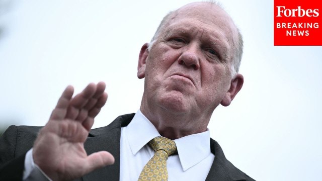 Tom Homan Says There Is 'Zero Tolerance' For People Who Impede ICE Officers: 'They're Gonna Arrest You'
