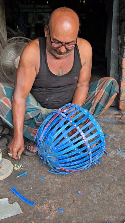 Making a bird cage in a unique way