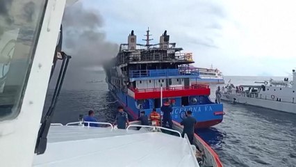 인도네시아 여객선 화재로 3명 사망...568명 구조 / YTN