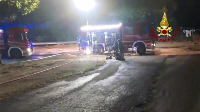 Forlì, maxi incendio in un’attività industriale: Vigili del Fuoco al lavoro per tutta la notte (21.07.25)