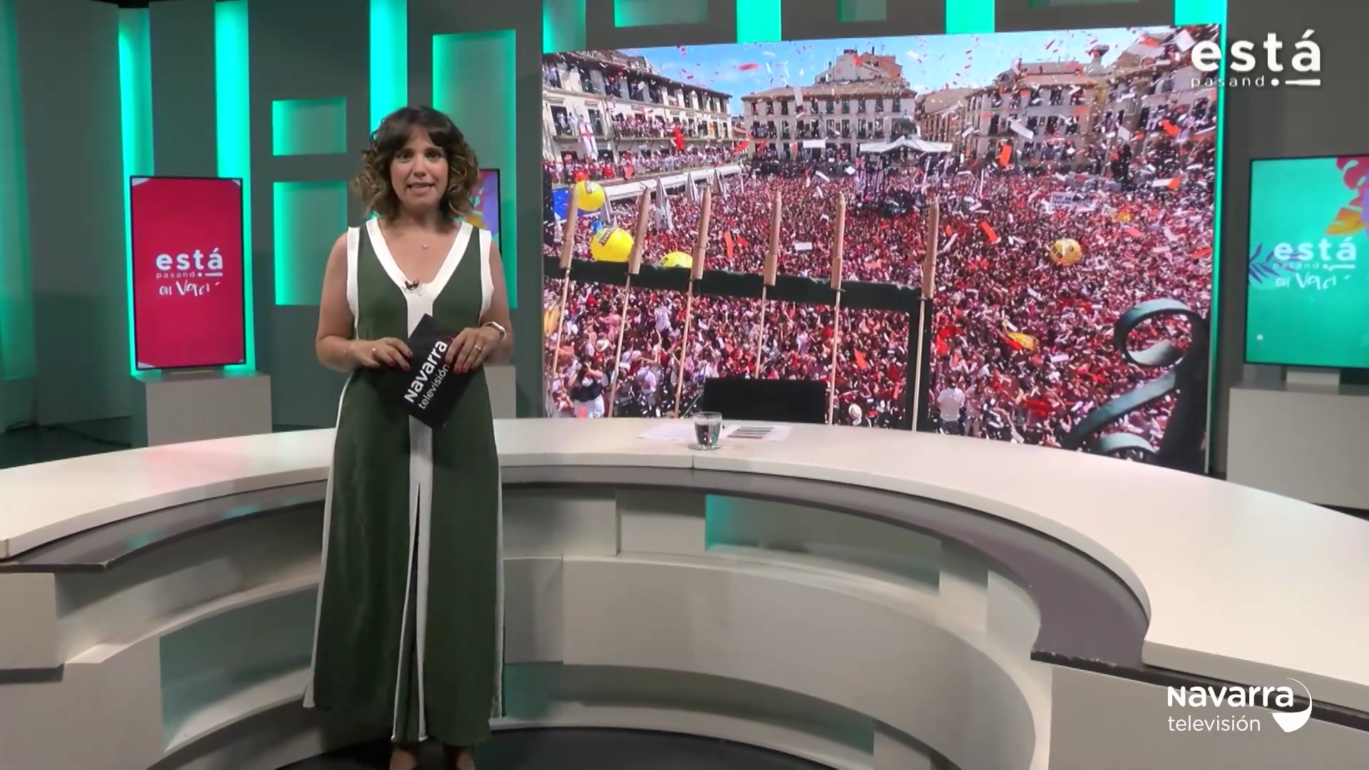 Está Pasando en verano 21/07/2025 con Zeina, una niña saharaui que pasa el verano en Navarra, el innovador proyecto con lana de oveja latxa de Otazu y Salvador, el dueño del famoso carro de la PA-30