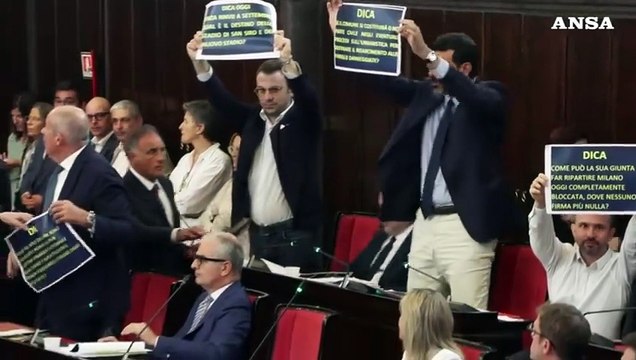 Truppo (FdI): Giunta incoerente, dovevano dimettersi tutti. Sala non risponde ai cittadini