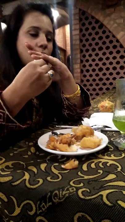 prawn eating