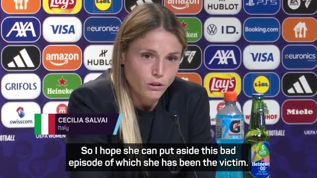 Italy stand in solidarity with victims of violence after Jess Carter abuse