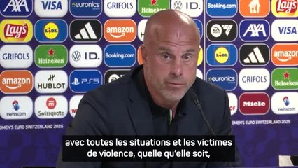 Italie - Le sélectionneur transalpin : "Il y a une solidarité maximale avec Jess Carter"